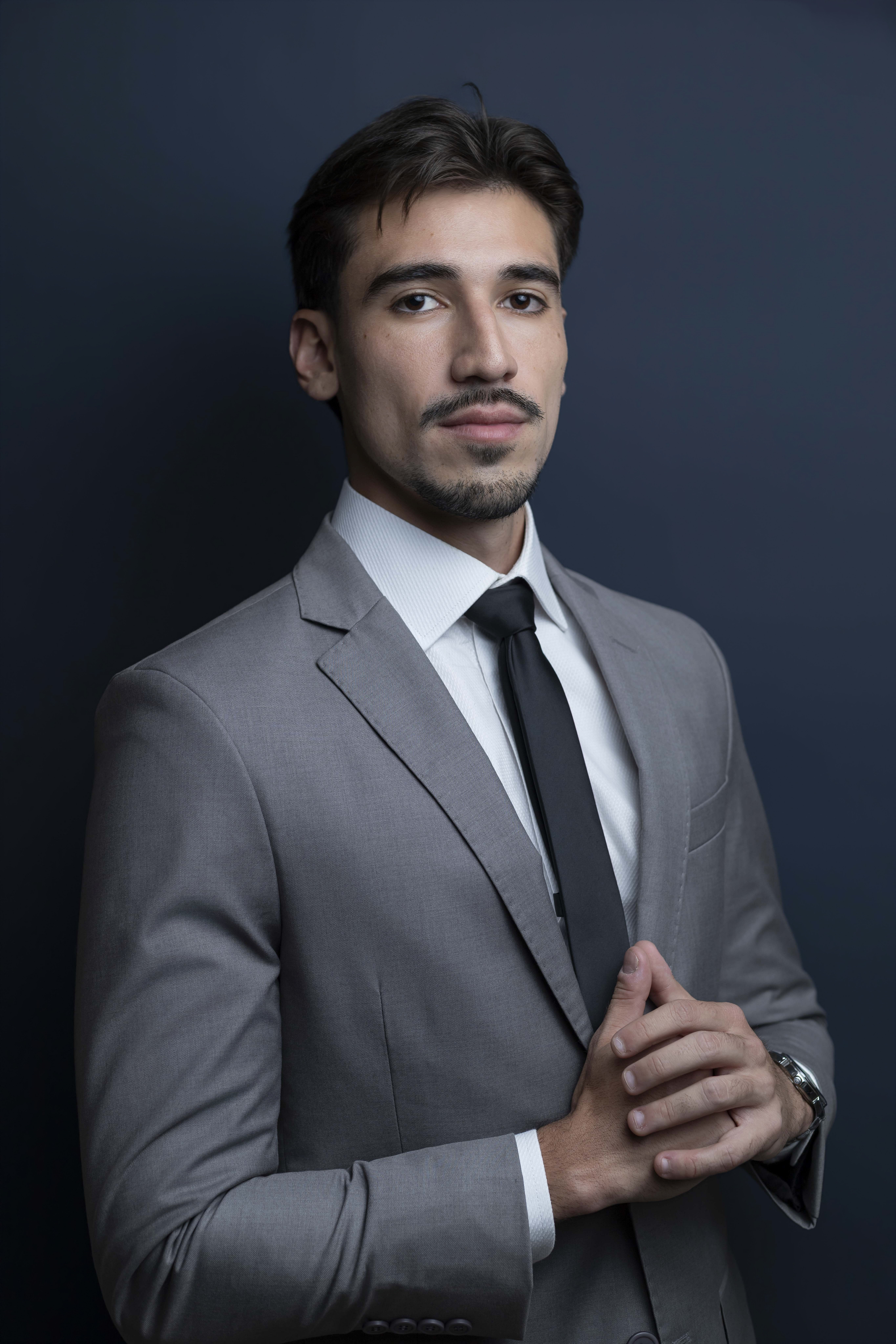 Dr. Lucas Símaro Batista